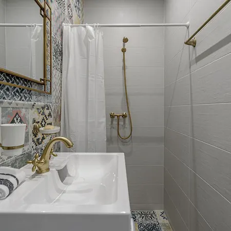 Tiny In Апартаменты *